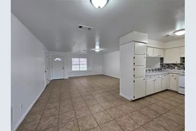 207 Shadow Oaks Drive, Conroe, TX 77303 - Photo 14