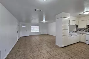 207 Shadow Oaks Dr, Conroe, TX 77303 - Photo 14