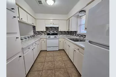 207 Shadow Oaks Drive, Conroe, TX 77303 - Photo 20