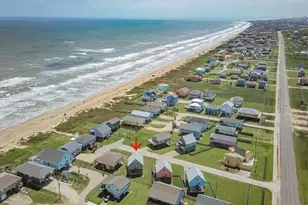 118 Point Lafitte Ct, Surfside Beach, TX 77541 - Photo 2