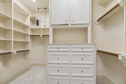6019 Post Oak Green Ln, Houston, TX 77055 - Photo 24