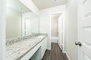 2512 Hawks Eye Dr, Conroe, TX 77301 - Photo 12