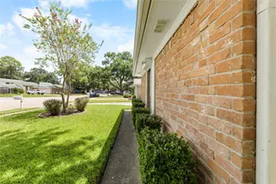 16410 Hickory Knoll Dr, Houston, TX 77059 - Photo 36