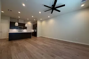 5915 Haring Ln, Houston, TX 77091 - Photo 4