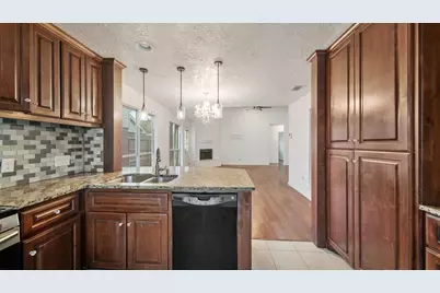 2012 Sandy Knoll Drive, Missouri City, TX 77489 - Photo 6