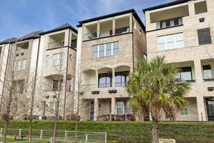 2727 Maxroy St, Houston, TX 77007 - Photo 2