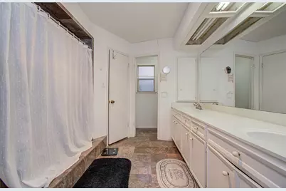11427 Highgrove Drive, Houston, TX 77077 - Photo 20