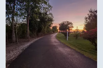 616 County Road 44, Angleton, TX 77515 - Photo 6