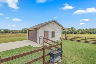 9600 Shadow Creek Trail NW, Bryan, TX 77808 - Photo 32
