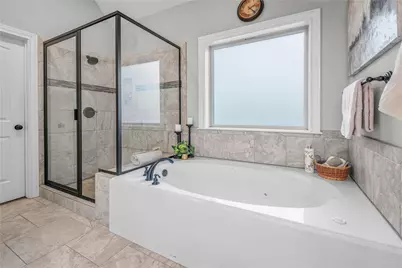 9600 Shadow Creek Trail NW, Bryan, TX 77808 - Photo 16