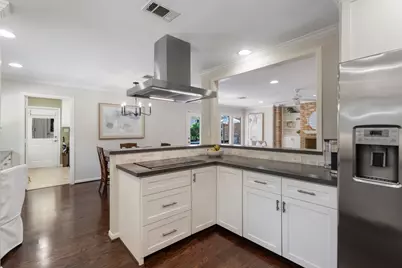 118 Wilchester Boulevard, Houston, TX 77079 - Photo 10