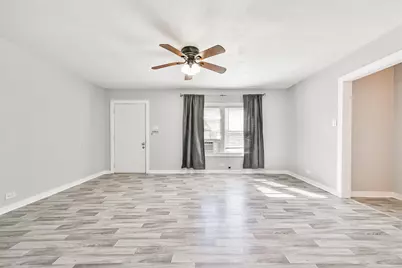 1021 Maple Street, La Marque, TX 77568 - Photo 4