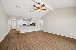 9807 Sparrow St, La Porte, TX 77571 - Photo 14
