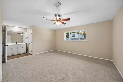 9807 Sparrow Street, La Porte, TX 77571 - Photo 16