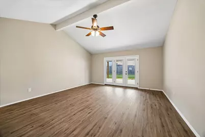 9807 Sparrow Street, La Porte, TX 77571 - Photo 12