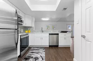 4444 Victory Dr Dr, Houston, TX 77088 - Photo 12