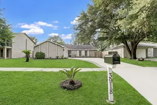 3918 Cypressdale Dr, Spring, TX 77388 - Photo 4