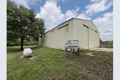 4680 County Road 611, Angleton, TX 77515 - Photo 2