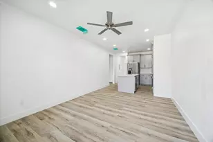 7222 Philibert Ln, Houston, TX 77028 - Photo 8