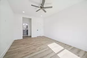 7222 Philibert Ln, Houston, TX 77028 - Photo 24