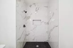 7222 Philibert Ln, Houston, TX 77028 - Photo 8