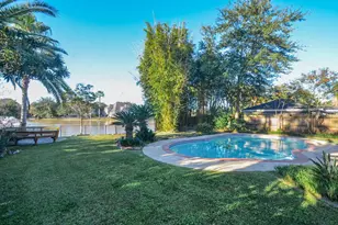 2926 Williams Grant St, Sugar Land, TX 77479 - Photo 2