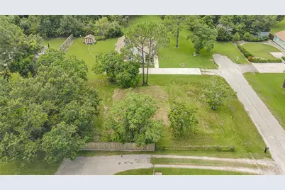 6519 Pinecrest Drive, Hitchcock, TX 77563 - Photo 4
