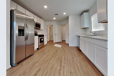 3202 Holly Stokes Way, Conroe, TX 77301 - Photo 10