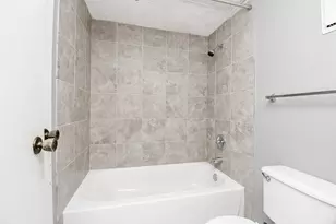 1515 Sandy Springs Rd, Houston, TX 77042 - Photo 16