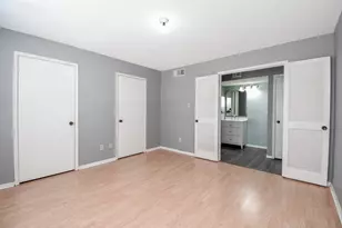 1515 Sandy Springs Rd, Houston, TX 77042 - Photo 14