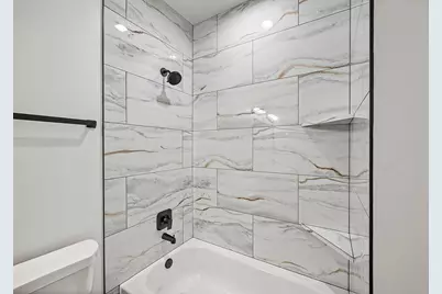 10426 Royal Oaks Drive, Houston, TX 77016 - Photo 14