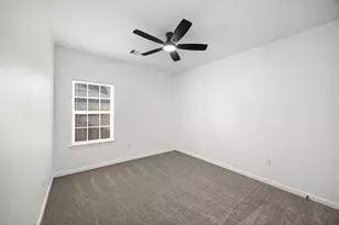 10426 Royal Oaks Dr, Houston, TX 77016 - Photo 18