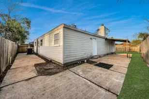 11627 Bowlan Ln, Houston, TX 77035 - Photo 20