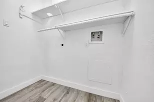 11627 Bowlan Ln, Houston, TX 77035 - Photo 8