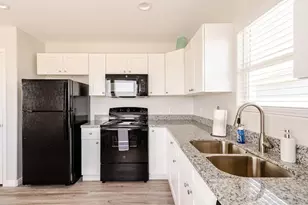 1103 Waco, Gilchrist, TX 77617 - Photo 6