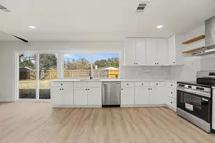 2254 Stillmeadow Dr, Missouri City, TX 77489 - Photo 10