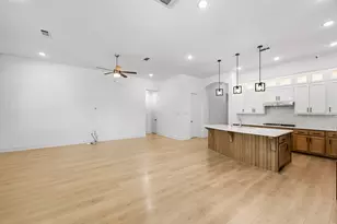 14831 Cherry Brick Dr, Conroe, TX 77302 - Photo 10