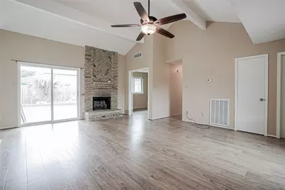 1103 W Brompton Drive, Pearland, TX 77584 - Photo 6