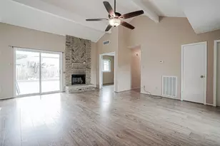 1103 W Brompton Dr, Pearland, TX 77584 - Photo 6