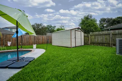 1103 W Brompton Drive, Pearland, TX 77584 - Photo 22