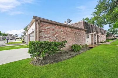 2931 Camelot Lane, Missouri City, TX 77459 - Photo 2