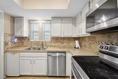 2931 Camelot Lane, Missouri City, TX 77459 - Photo 12