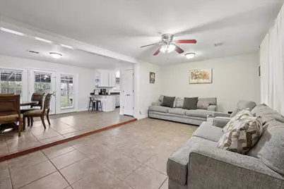 855 Carolina, Bridge City, TX 77611 - Photo 6