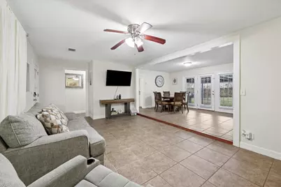 855 Carolina, Bridge City, TX 77611 - Photo 10