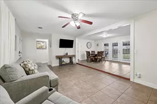 855 Carolina, Bridge City, TX 77611 - Photo 10