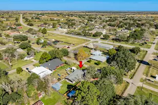 1614 Avenue F, Danbury, TX 77534 - Photo 26