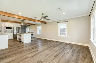 1614 Avenue F, Danbury, TX 77534 - Photo 10