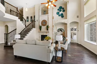 4403 Fawn Hill Court, Sugar Land, TX 77479 - Photo 4