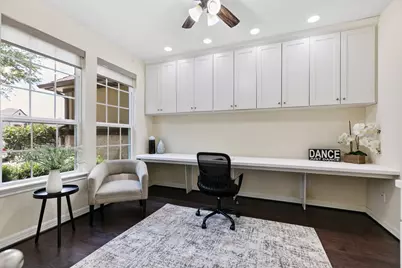 4403 Fawn Hill Court, Sugar Land, TX 77479 - Photo 8