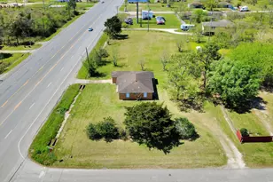 6204 Hwy 6, Hitchcock, TX 77563 - Photo 2
